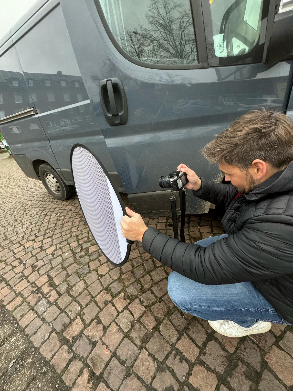Kfz-Gutachter-Team bei der Arbeit im Ruhrgebiet
